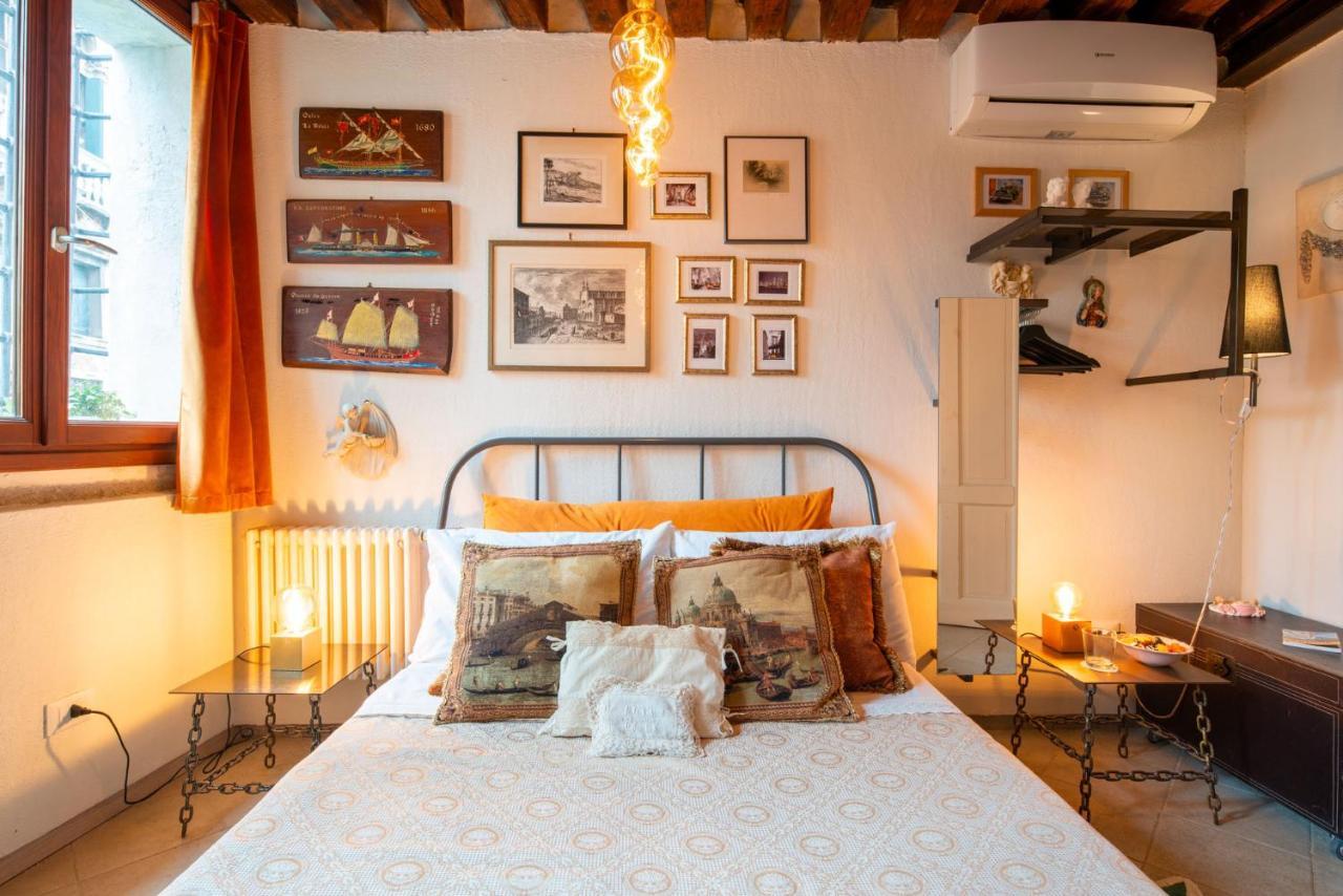 Casa Manina Sul Ponte - Your Private Canal View Venice Exterior photo