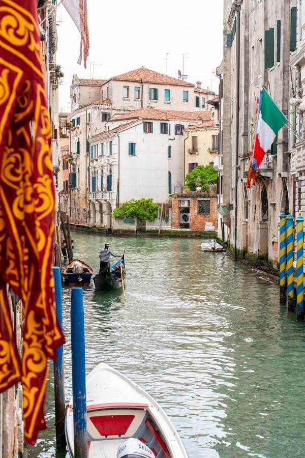 Casa Manina Sul Ponte - Your Private Canal View Venice Exterior photo