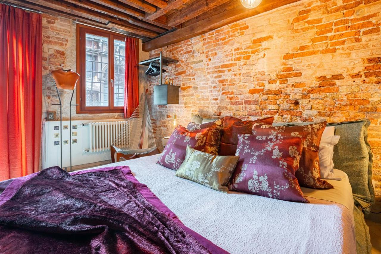 Casa Manina Sul Ponte - Your Private Canal View Venice Exterior photo